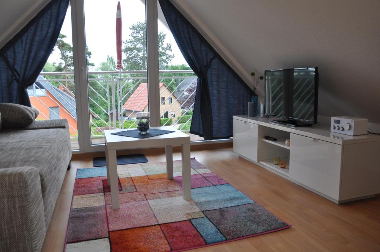Ferienhaus Mueritzzauber / 1 Zimmer Dachgeschoss-Appartement Röbel Eksteriør bilde